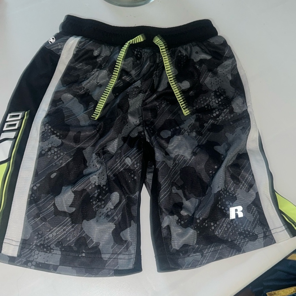 Gently used boys size large 10 12 Russell shorts